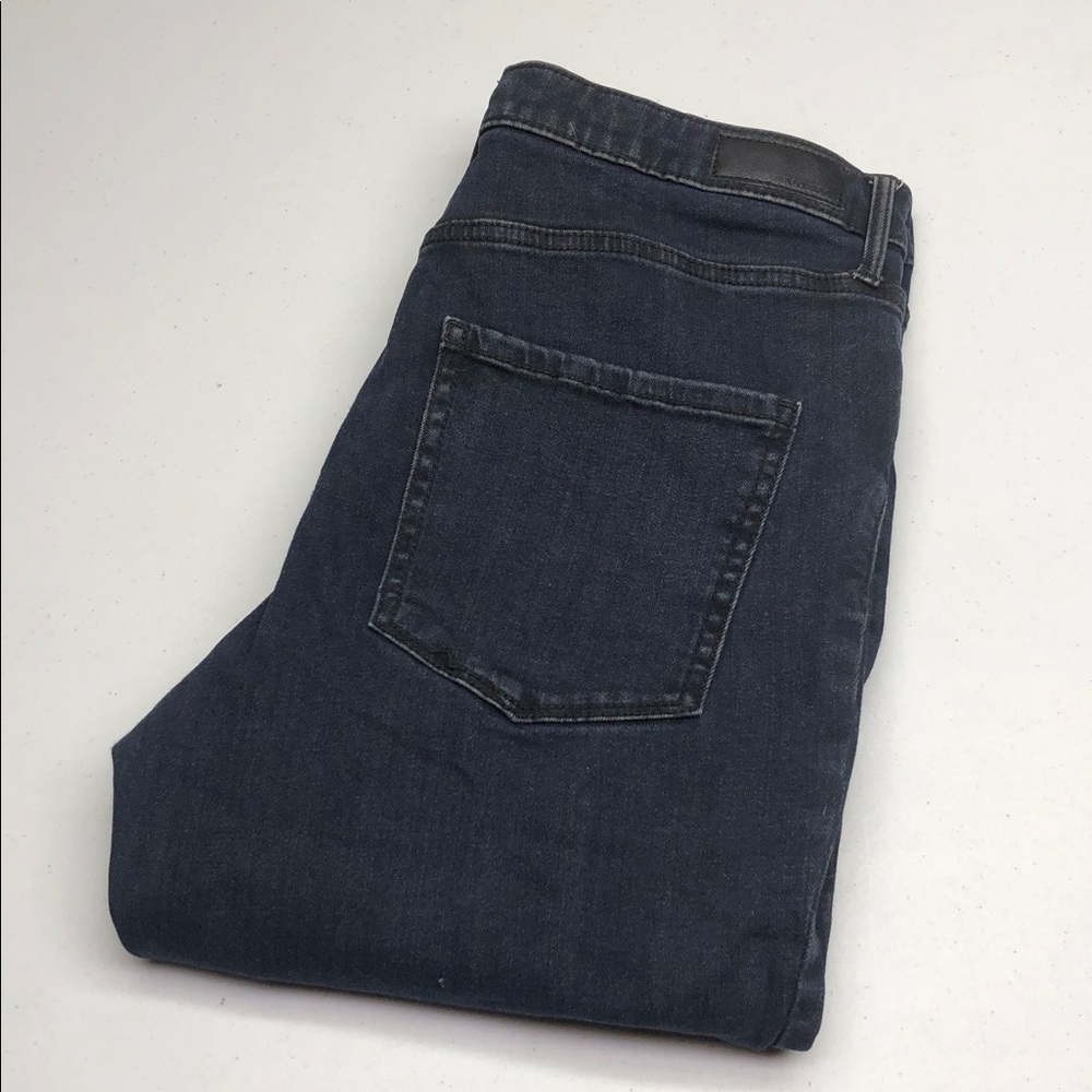 BOOTLEGGER HIGH-RISE BOOTCUT JEANS 30x31 ⭐️